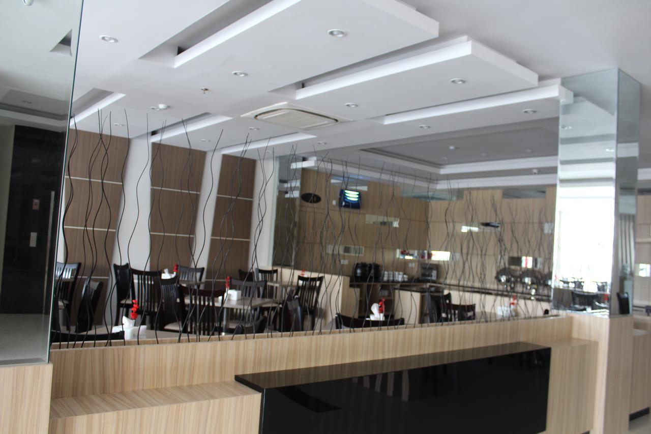 Amadeo Hotel Duri ภายนอก รูปภาพ
